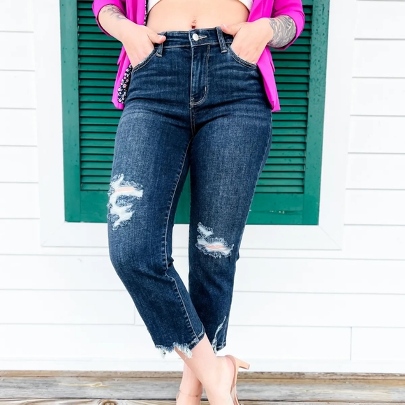 Judy Blue After Hours Dark Wash Destroyed Hem Cropped Straight Leg Jeans Size 9 - Picture 9 of 16